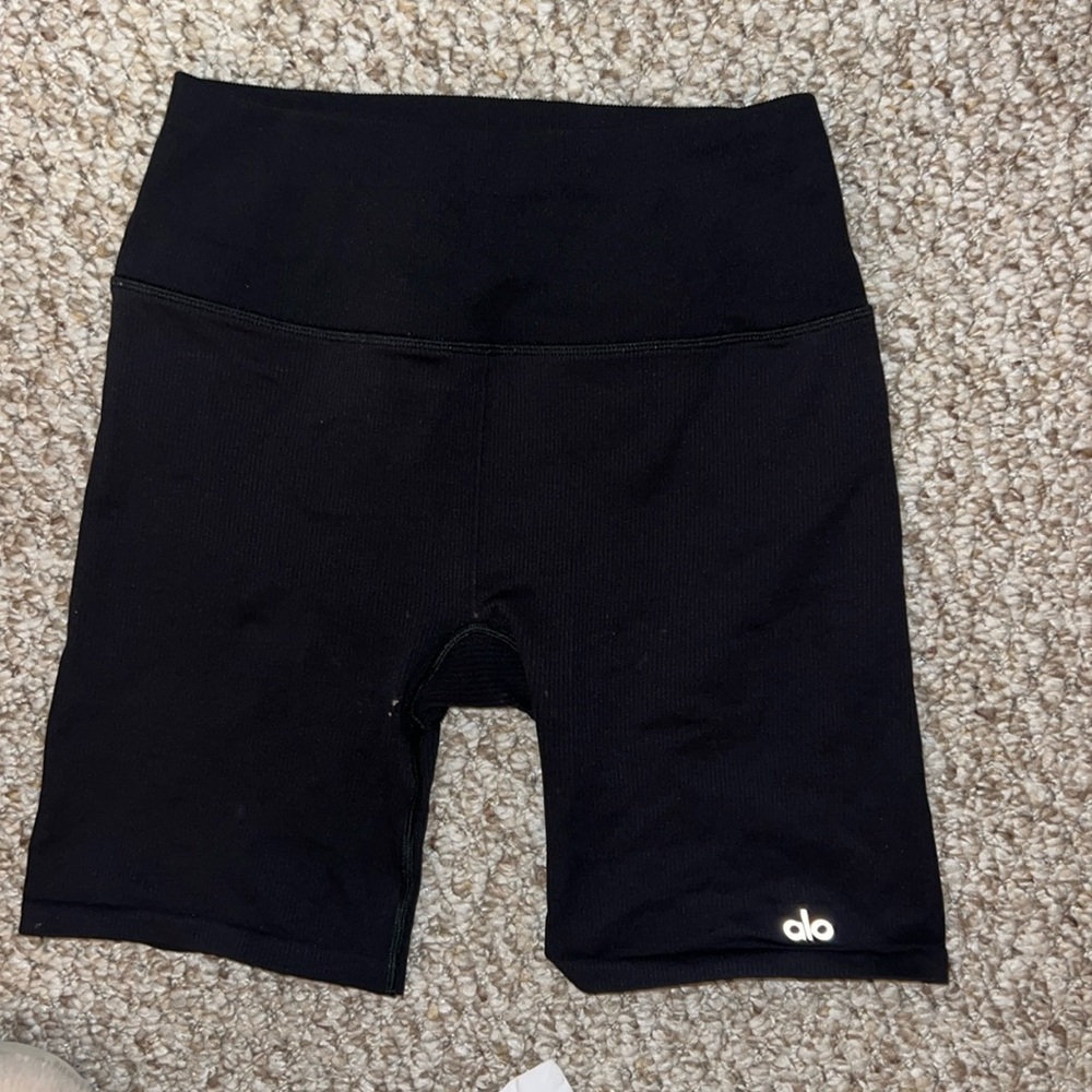 Alo ribbed bike shorts